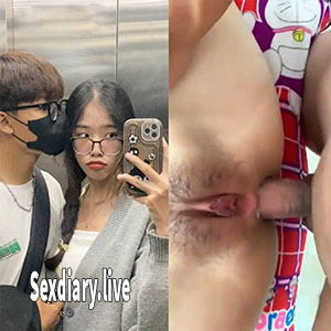 Em gái sinh viên đeo kính phá trinh 2 lỗ với bạn trai Sexdiary